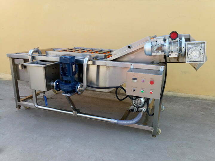 Commercial potato cleaning machine